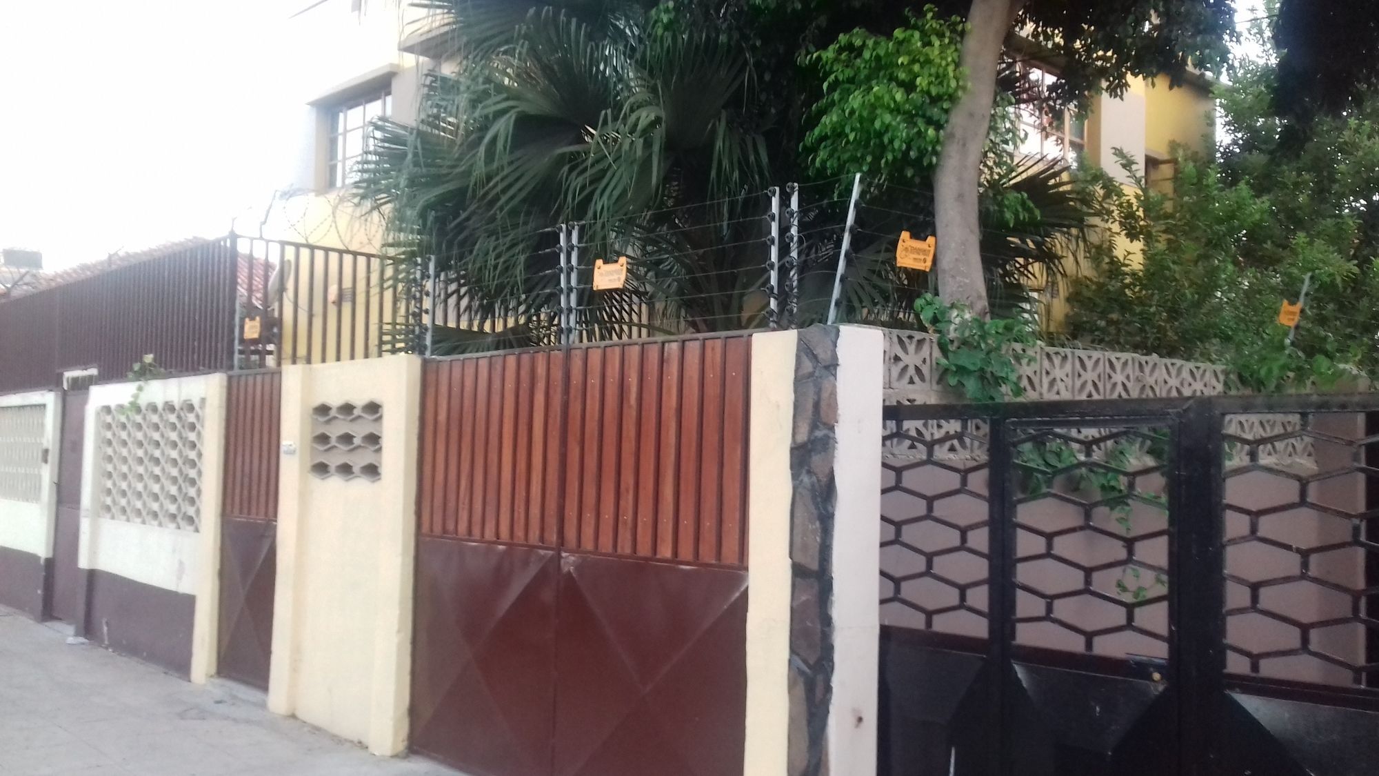 Marien Ngouabi Serviced T0 Chalet Maputo Exteriör bild